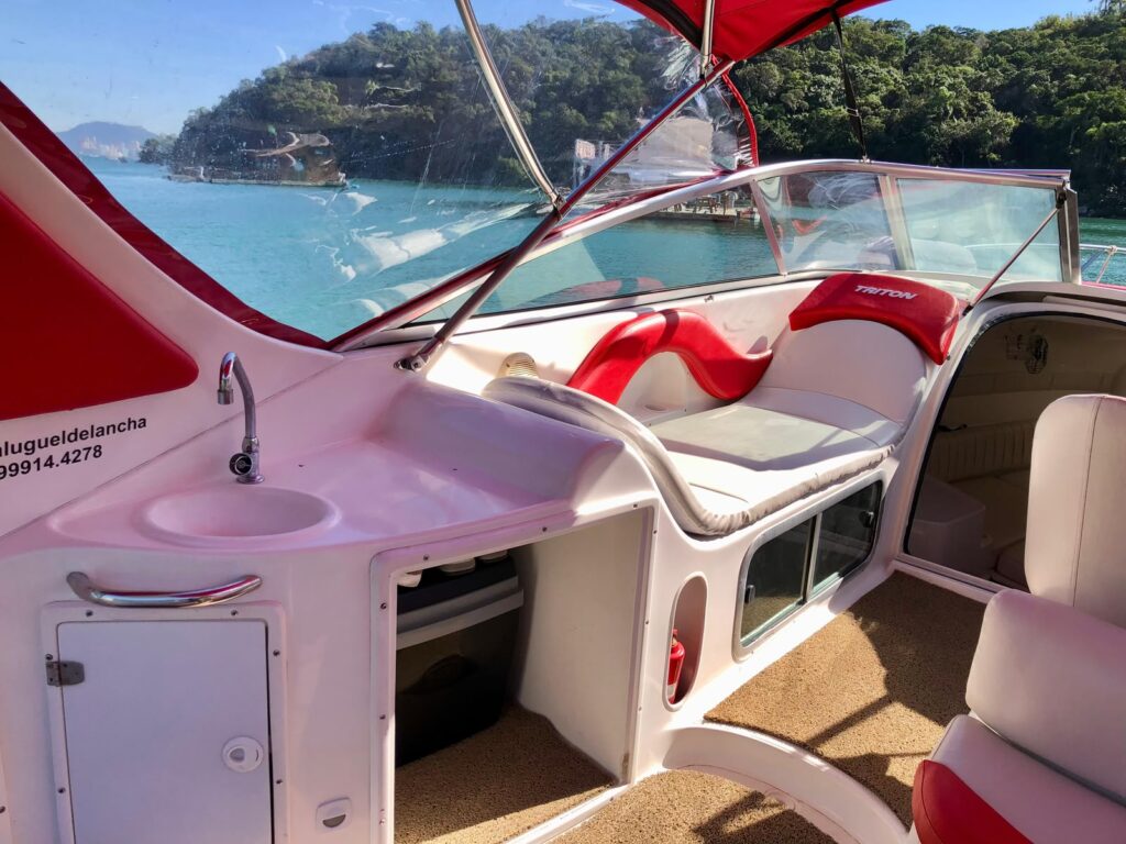Triton 270
