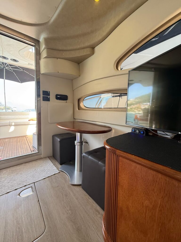Azimut 380