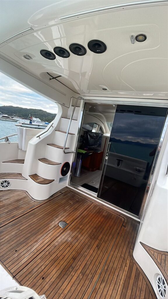 Azimut 380
