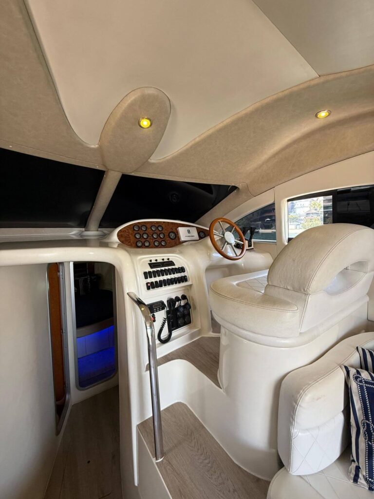Azimut 380