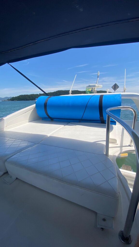 Azimut 380
