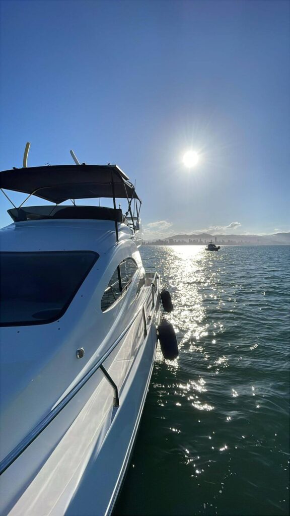 Azimut 380
