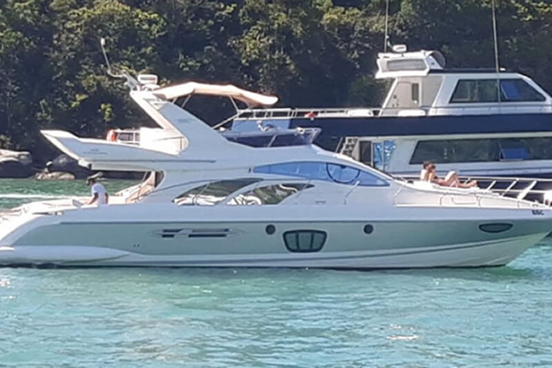 Intermarine 560