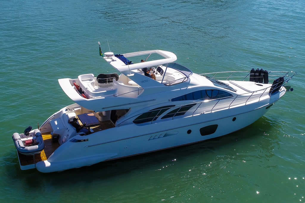 Azimut 600